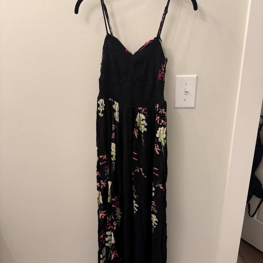 Smocked Bodice Floral Print Maxi Dress